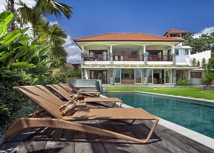 Villa Yenian By Finder *