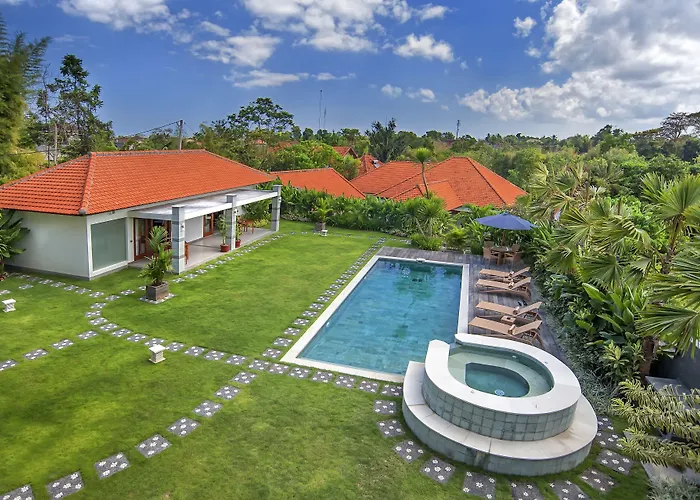 Villa Yenian By Finder *